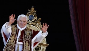 Benarkah Paus Benediktus XVI Mundur Karena Faktor Kesehatan ?