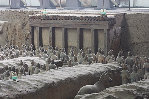 kompleks makam Kaisar Qin Shih Huang